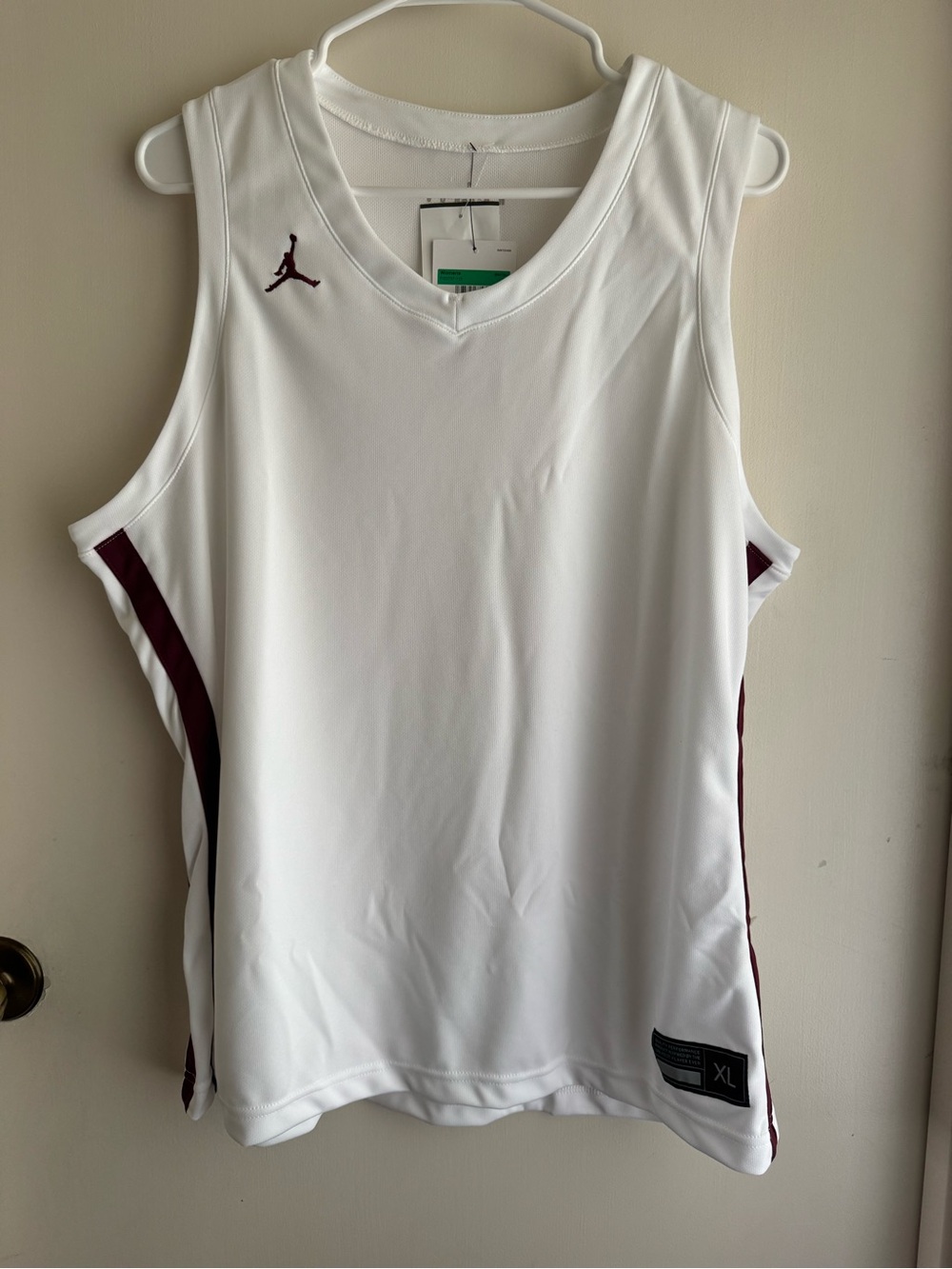 Jordan Jersey White Women’s XL NWT
